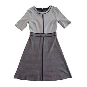 Ann Taylor Classic Knit Zip Back Dress Size 8 Short Sleeve Gray Black Old Money